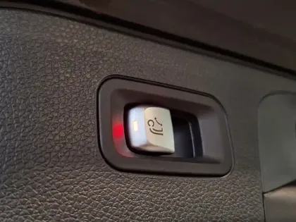 Photo 12 Mercedes EQC Gén. I (N293) Ph1 AMG Line 5