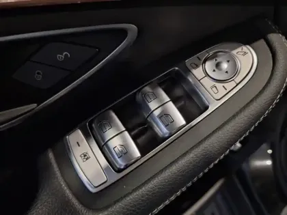 Photo 14 Mercedes EQC Gén. I (N293) Ph1 AMG Line 5