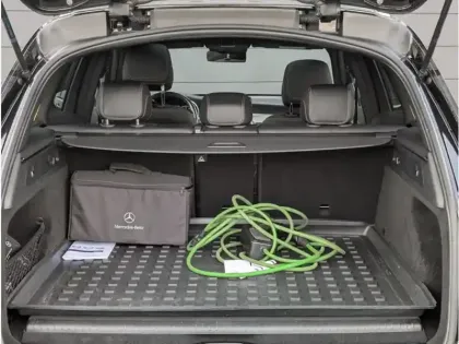 Photo 19 Mercedes Classe GLC Gén. II (X254) Ph1 AMG Line 5