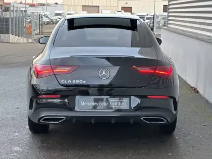 Photo 8 Mercedes CLA  250 e Hybrid EQ Coupé AMG 