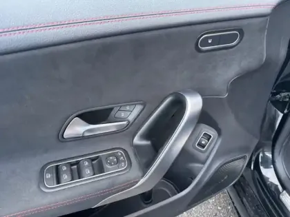 Photo 25 Mercedes CLA  250 e Hybrid EQ Coupé AMG 