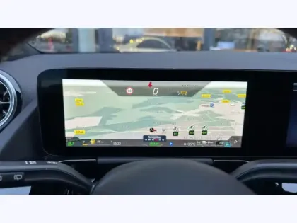 Photo 12 Mercedes Classe B 250 e Hybrid EQ AMG Line