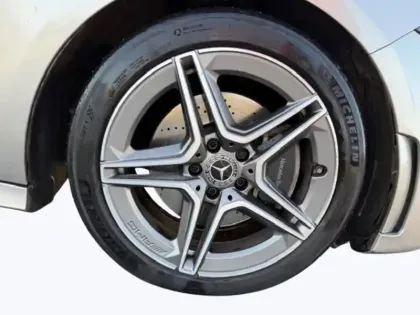 Photo 8 Mercedes Classe A A 220 d AMG Line