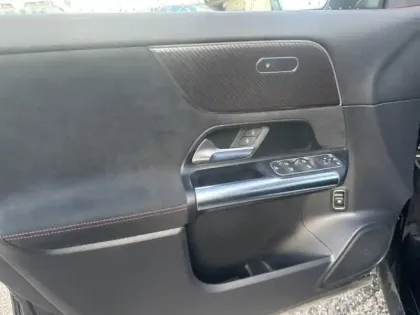 Photo 10 Mercedes GLA 250 e AMG Line