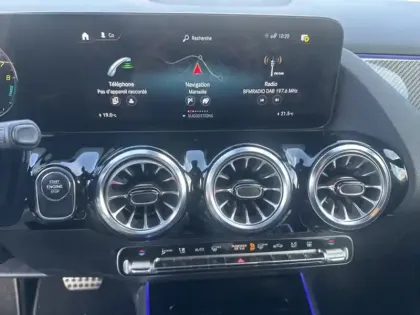 Photo 14 Mercedes GLA 250 e AMG Line