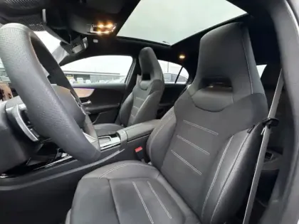 Photo 12 Mercedes Classe A 200 d AMG Exclusive Design