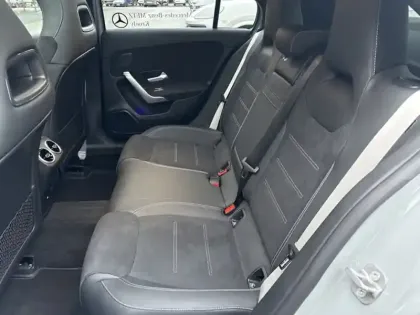 Photo 17 Mercedes Classe A 200 d AMG Exclusive Design