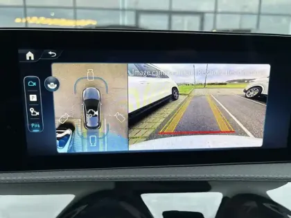 Photo 13 Mercedes Classe A 200 d AMG Exclusive Design