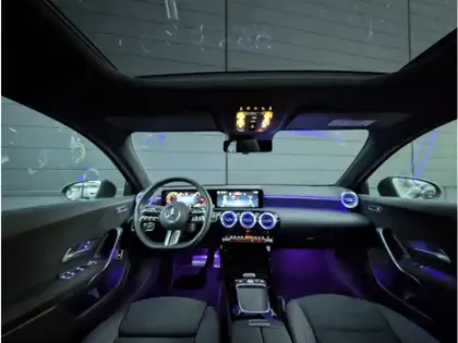 Photo 10 Mercedes Classe A 250 e Hybrid EQ 