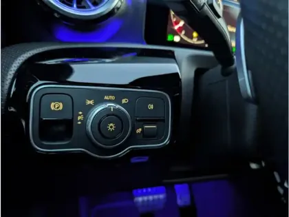 Photo 11 Mercedes Classe A 250 e Hybrid EQ 