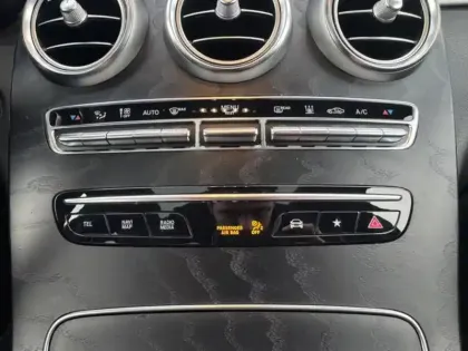 Photo 17 Mercedes Classe GLC GLC 300de 4MATIC SUV AMG Line