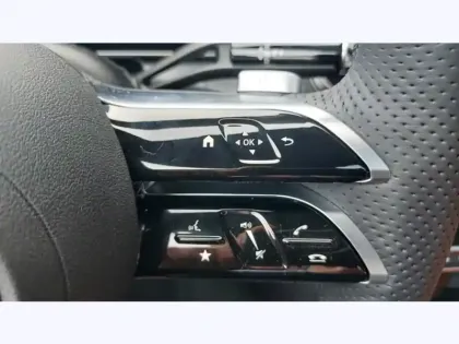Photo 15 Mercedes GLC  300 e  Hybrid EQ 4MATIC 