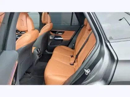 Photo 18 Mercedes GLC  300 e  Hybrid EQ 4MATIC 