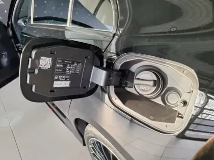 Photo 12 Mercedes Classe A 250 e Hybrid EQ AMG Line