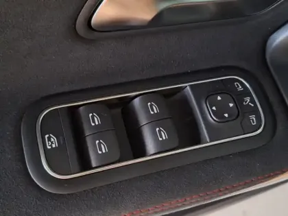 Photo 16 Mercedes Classe A 250 e Hybrid EQ AMG Line