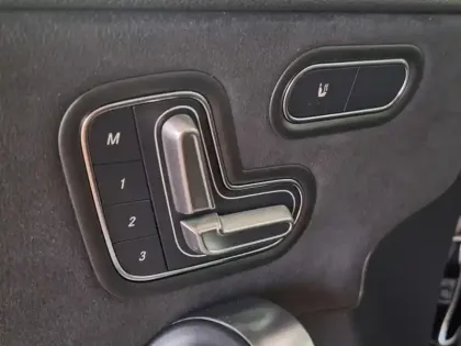 Photo 15 Mercedes Classe A 250 e Hybrid EQ AMG Line