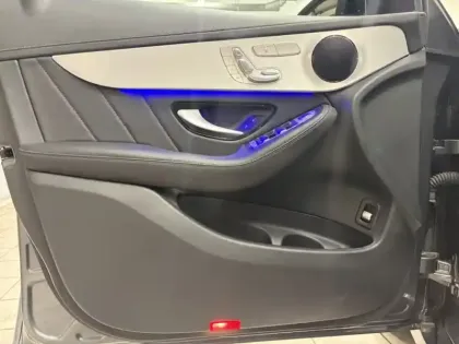 Photo 15 Mercedes Classe GLC 300de 4MATIC AMG Line