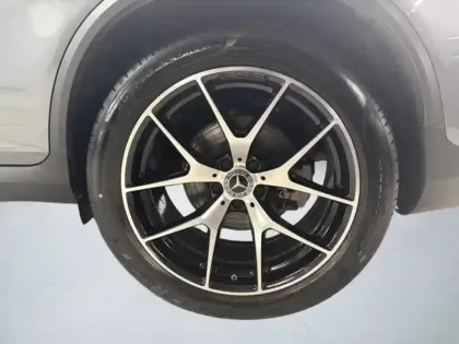 Photo 8 Mercedes Classe GLC 300de 4MATIC AMG Line