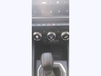 Photo 10 Mitsubishi Colt Gén. VIII Ph1 Invite+ 5