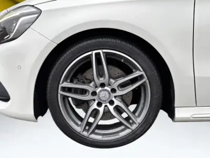 Photo 8 Mercedes Classe A A 220 4MATIC