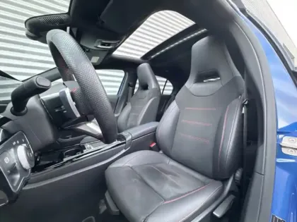 Photo 15 Mercedes Classe A 250 e Hybrid EQ AMG Line