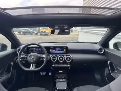 Photo 10 Mercedes Classe A 250 e Hybrid EQ AMG Line