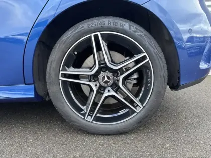 Photo 8 Mercedes Classe A 250 e Hybrid EQ AMG Line