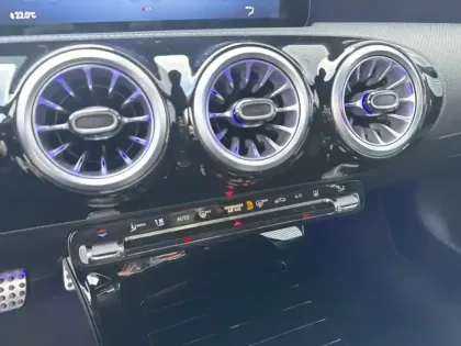 Photo 20 Mercedes Classe A Gén. IV (W177) Ph2 AMG Line 5