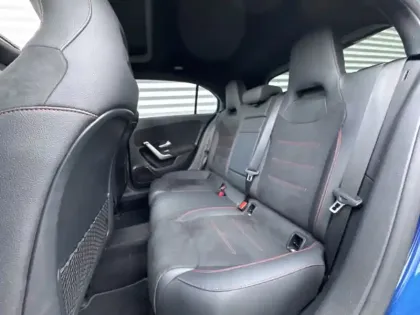 Photo 12 Mercedes Classe A 250 e Hybrid EQ AMG Line