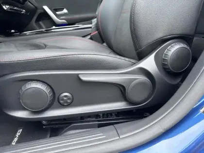 Photo 14 Mercedes Classe A 250 e Hybrid EQ AMG Line