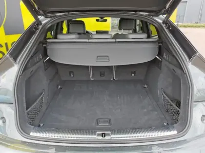 Photo 10 Audi Q5 40 TDI quattro S line 204 ch S