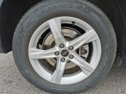 Photo 9 Audi Q5 40 TDI quattro S line 204 ch S