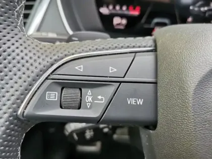 Photo 19 Audi Q5 40 TDI quattro S line 204 ch S