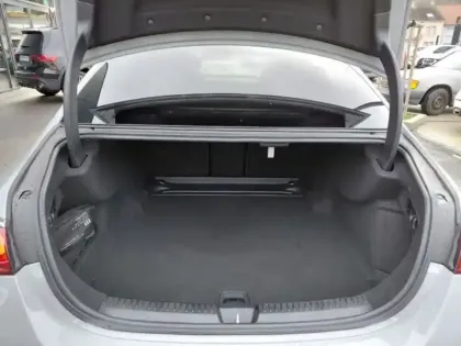 Photo 9 Mercedes Classe E E 220 d berline AMG Line