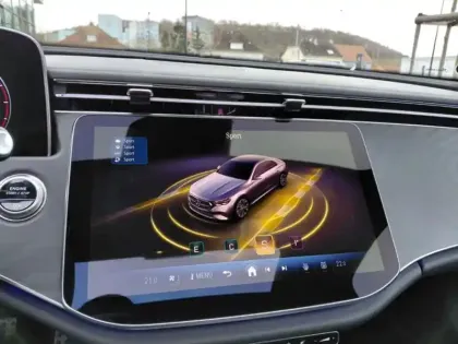 Photo 20 Mercedes Classe E E 220 d berline AMG Line