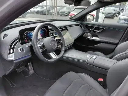 Photo 16 Mercedes Classe E E 220 d berline AMG Line