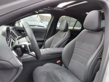 Photo 12 Mercedes Classe E E 220 d berline AMG Line