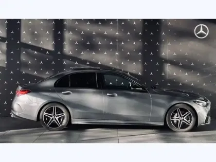 Photo 5 Mercedes Classe C Gén. V (W206) Ph1 AMG Line 4