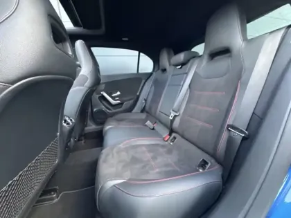 Photo 12 Mercedes Classe A 250 e Hybrid EQ AMG Line