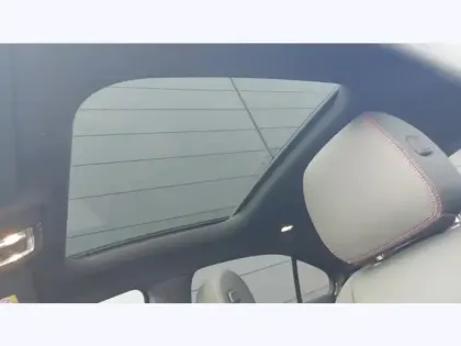 Photo 12 Mercedes Classe A 250 e Hybrid EQ Berline AMG Li