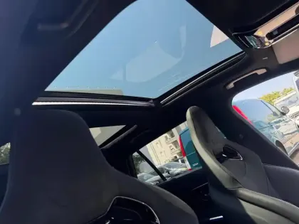 Photo Mercedes Classe C Mercedes-amg C 63 S E Performa