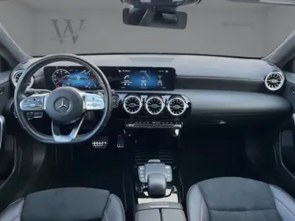 Photo 18 Mercedes Classe A 200 d AMG Line