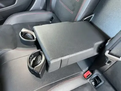 Photo 6 Mercedes Classe A 200 d AMG Line