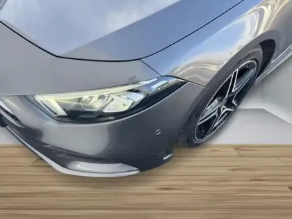 Photo 20 Mercedes Classe A 200 d AMG Line