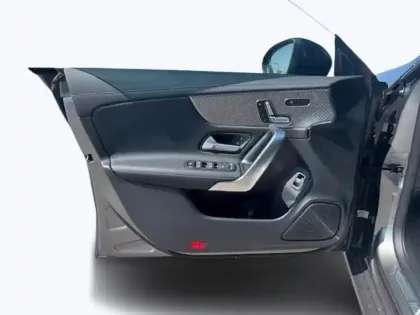 Photo 35 Mercedes CLA 180 Progressive Line Advanced 