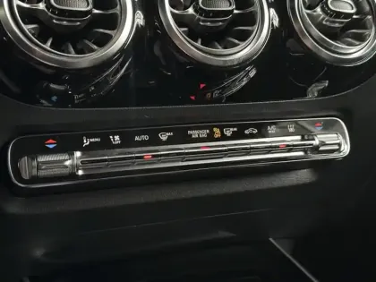 Photo 23 Mercedes GLA 250 e AMG Line