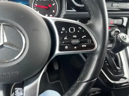 Photo 12 Mercedes CLA sse T 180 d Style 7G-DCT