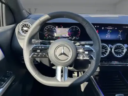 Photo 12 Mercedes GLA 180 d AMG Exclusive Design