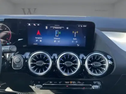 Photo 16 Mercedes GLA 180 d AMG Exclusive Design