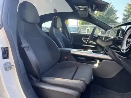 Photo 13 Mercedes CLA  250+ avec technologie EQ L